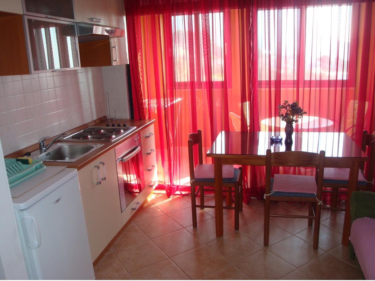Apartments Cepo Makarska Exterior foto