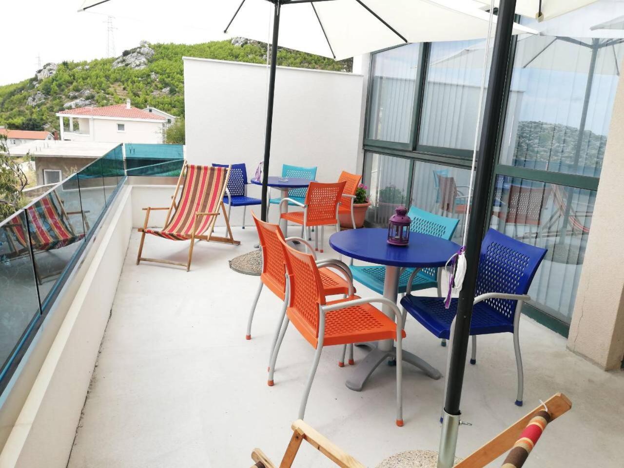 Apartments Cepo Makarska Exterior foto