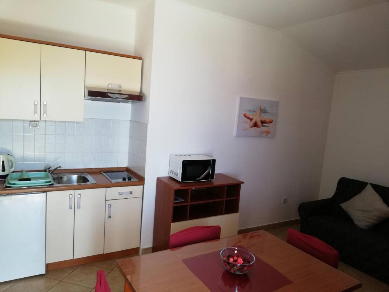 Apartments Cepo Makarska Exterior foto